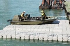 Aqua-Dock1